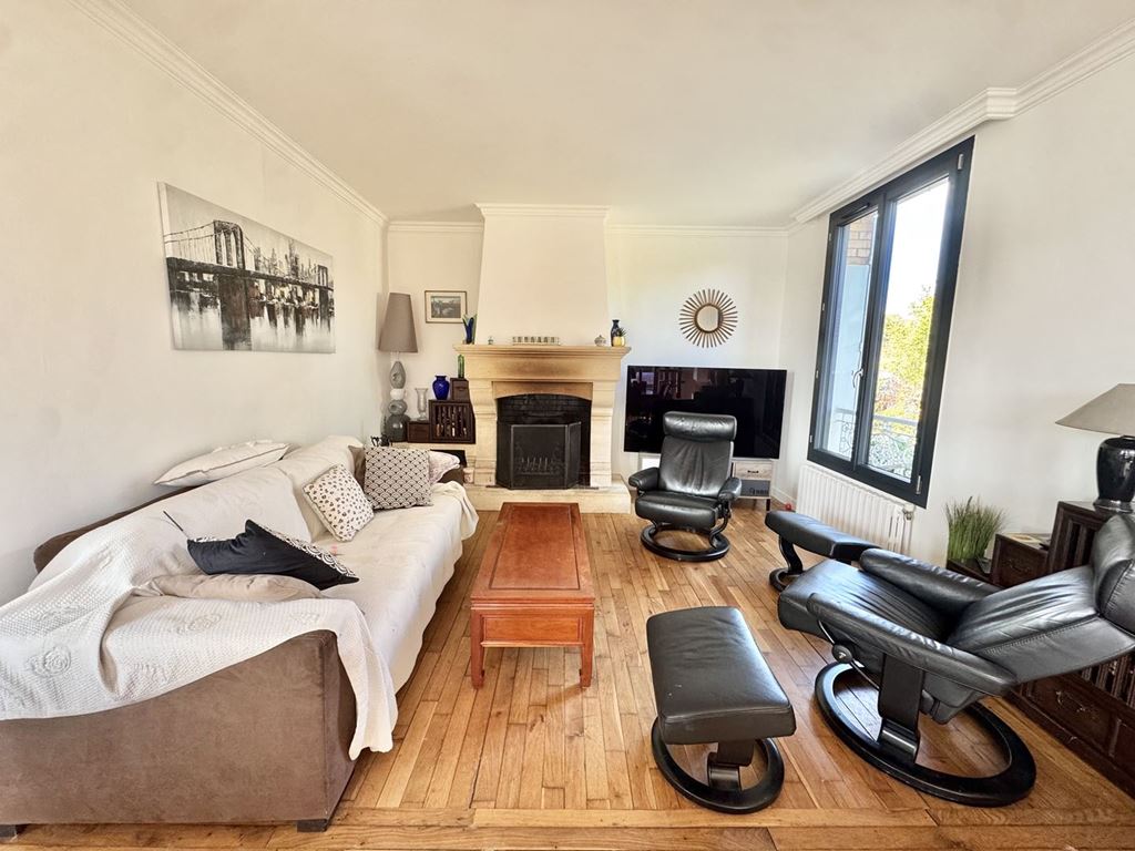 Maison en pierre MONTLIGNON (95680) DENIS TABONE IMMOBILIER' title= 'Maison en pierre MONTLIGNON (95680) DENIS TABONE IMMOBILIER