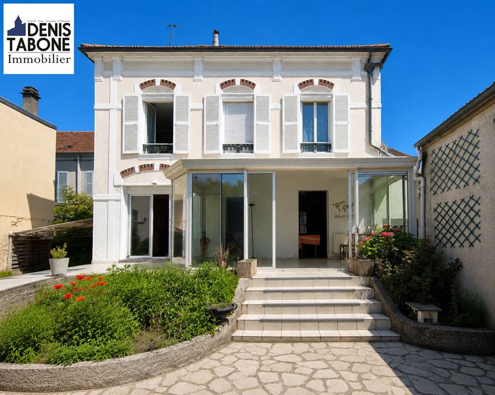 Demeure MONTLIGNON (95680) DENIS TABONE IMMOBILIER' title= 'Demeure MONTLIGNON (95680) DENIS TABONE IMMOBILIER